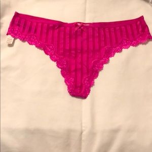 Victoria’s Secret thong LG